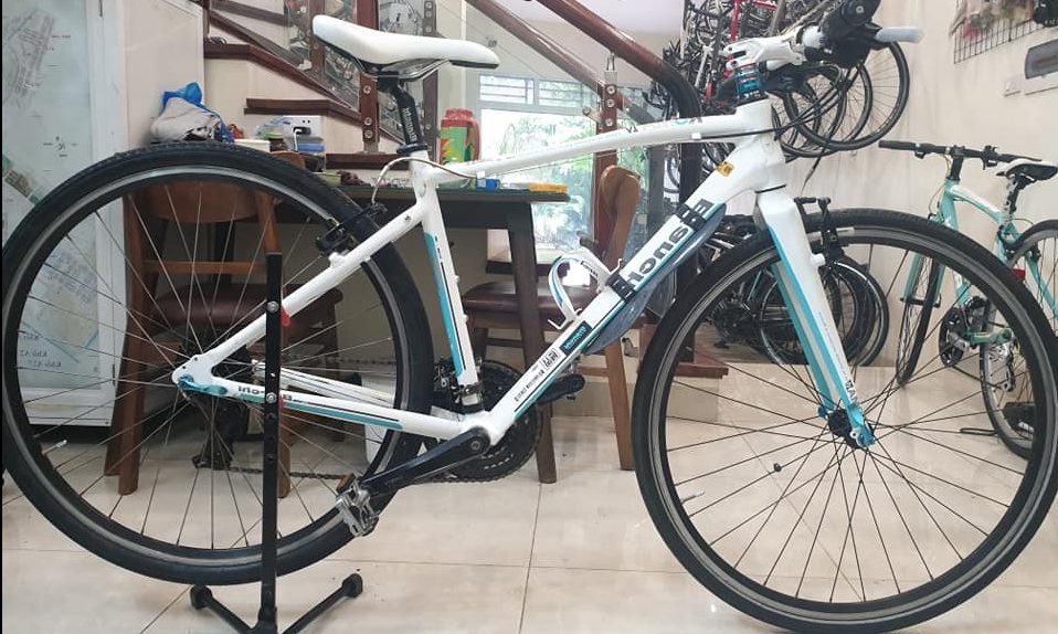 Bianchi roma IV trắng